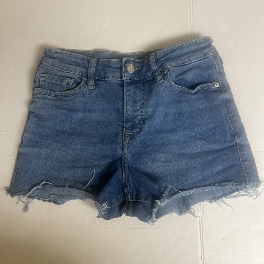 True Religion Maisie Raw Hem Cut Off Blue Denim Medium Wash Shorts, Size 26